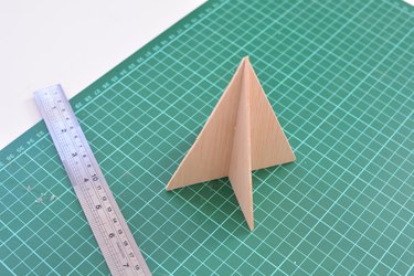 DIY Mini Wooden Christmas Tree