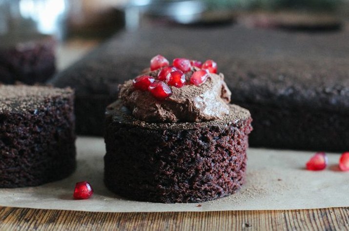 Start the new year with a delicious chocolate mousse cake.