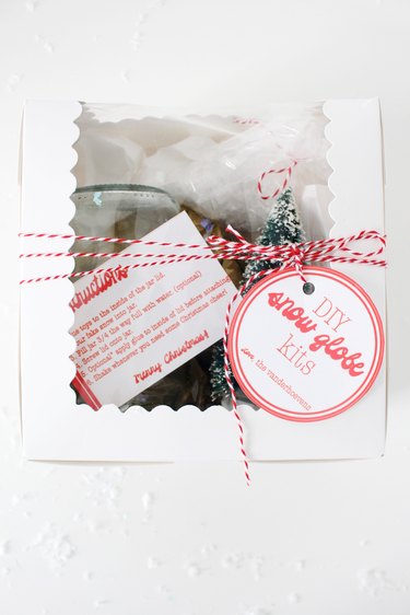 Cute Holiday Gift Idea: DIY Snow Globe Kit