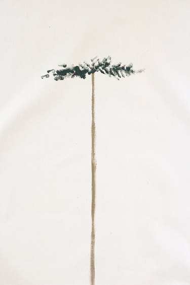 Preparing the top of the tree